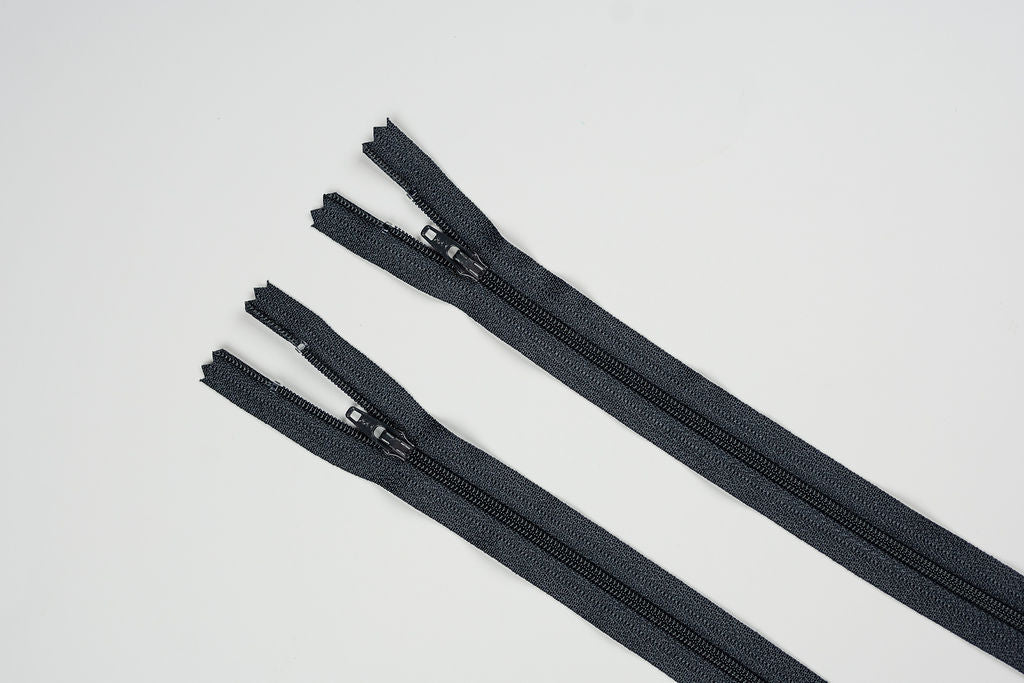 YKK Close Ended Zipper in Charcoal 22"