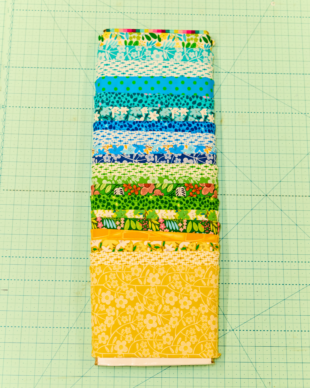 Fat Eighth Specialty Boards  - Blooming Colour
