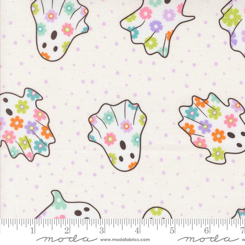 Ghosties in Ghostly from Fab-Boo-Lous! by Me & My Sister Designs for Moda Fabrics