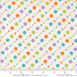 Candy Dots in Ghostly from Fab-Boo-Lous! by Me & My Sister Designs for Moda Fabrics