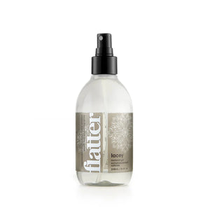 Flatter Smoothing Spray in Lacey