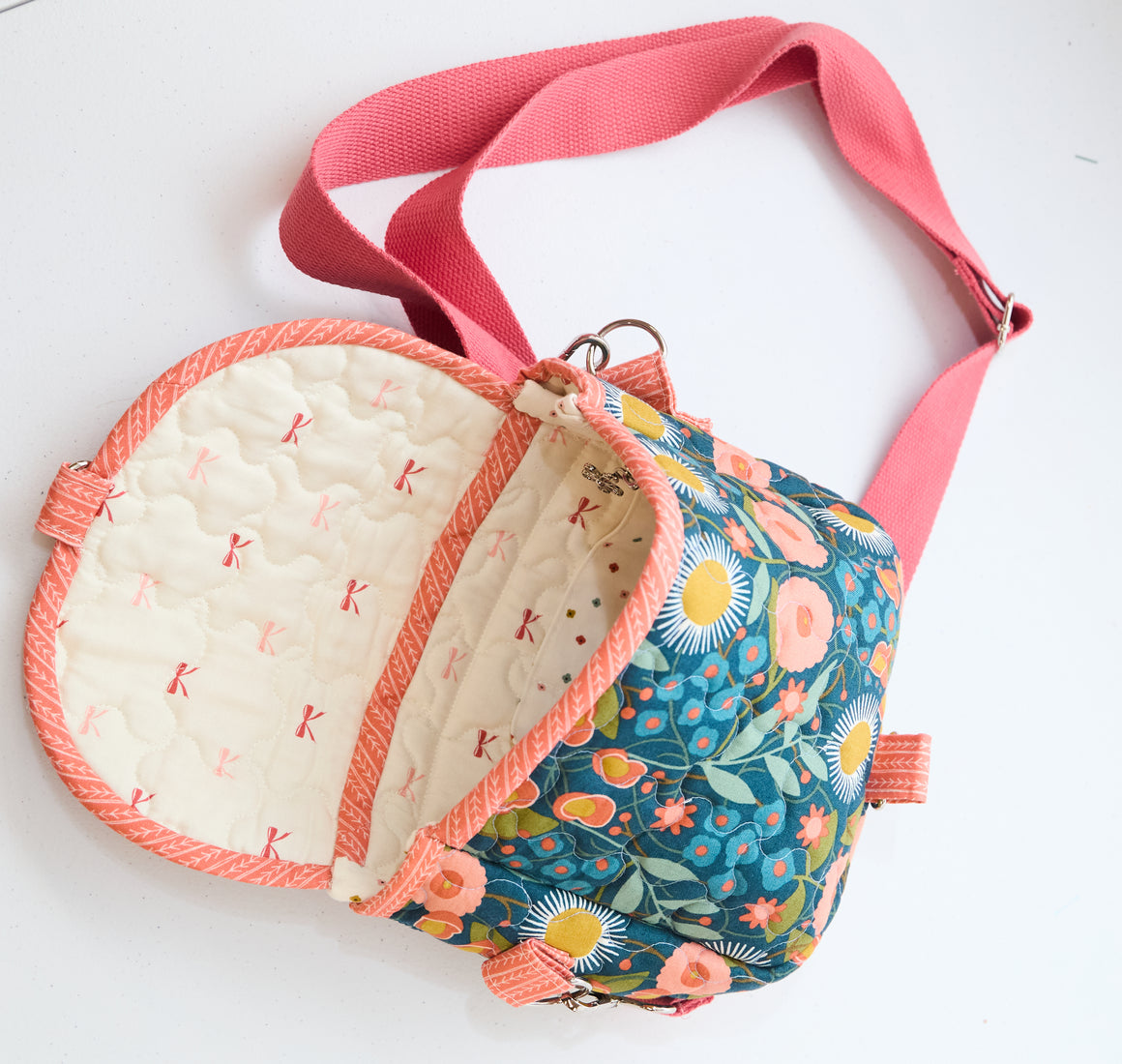 The Auntie Pouch Purse