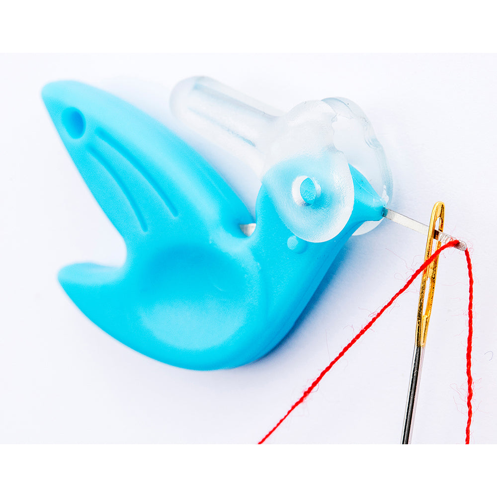 Needle Threader Hummingbird W. Cutter, Blue