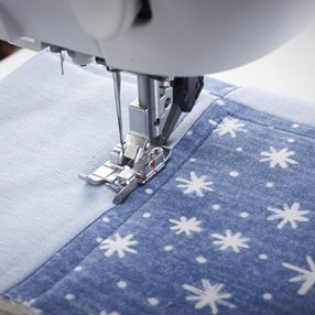 1/4" Right Guide Foot for IDT™ System